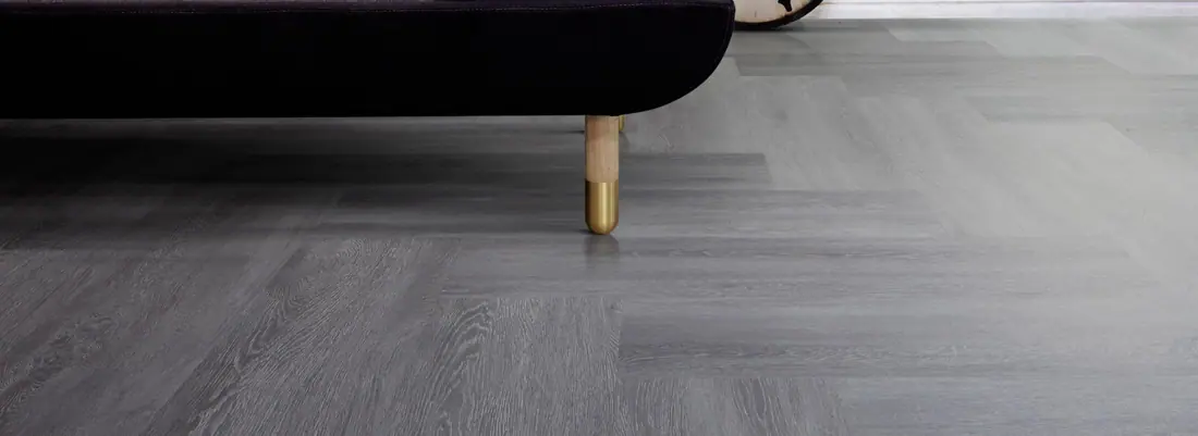 Interface Textured Woodgrains Silver Dune (Herringbone)_c1920x700