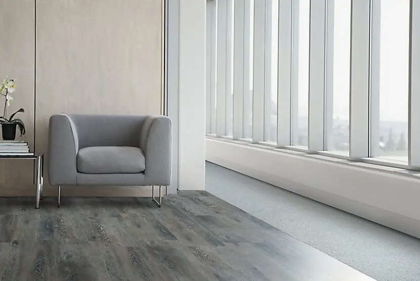 Interface Natural Woodgrains: Duurzame en Stijlvolle Vloeroplossing, foto 2