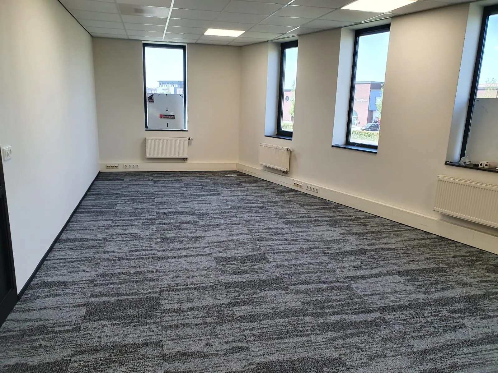 Kantoorruimte in Barneveld met Interface Works Flow tapijttegels