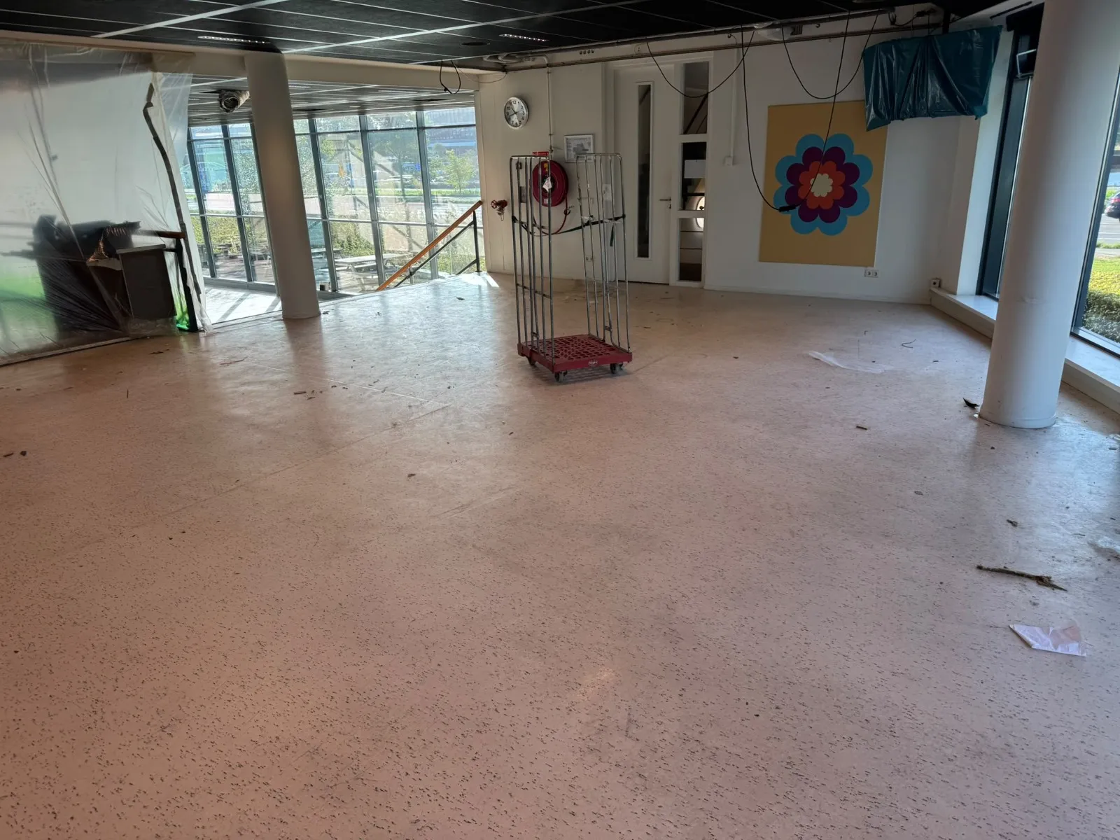 Restaurant van Intergamma in Leusden met de oude marmoleumvloer