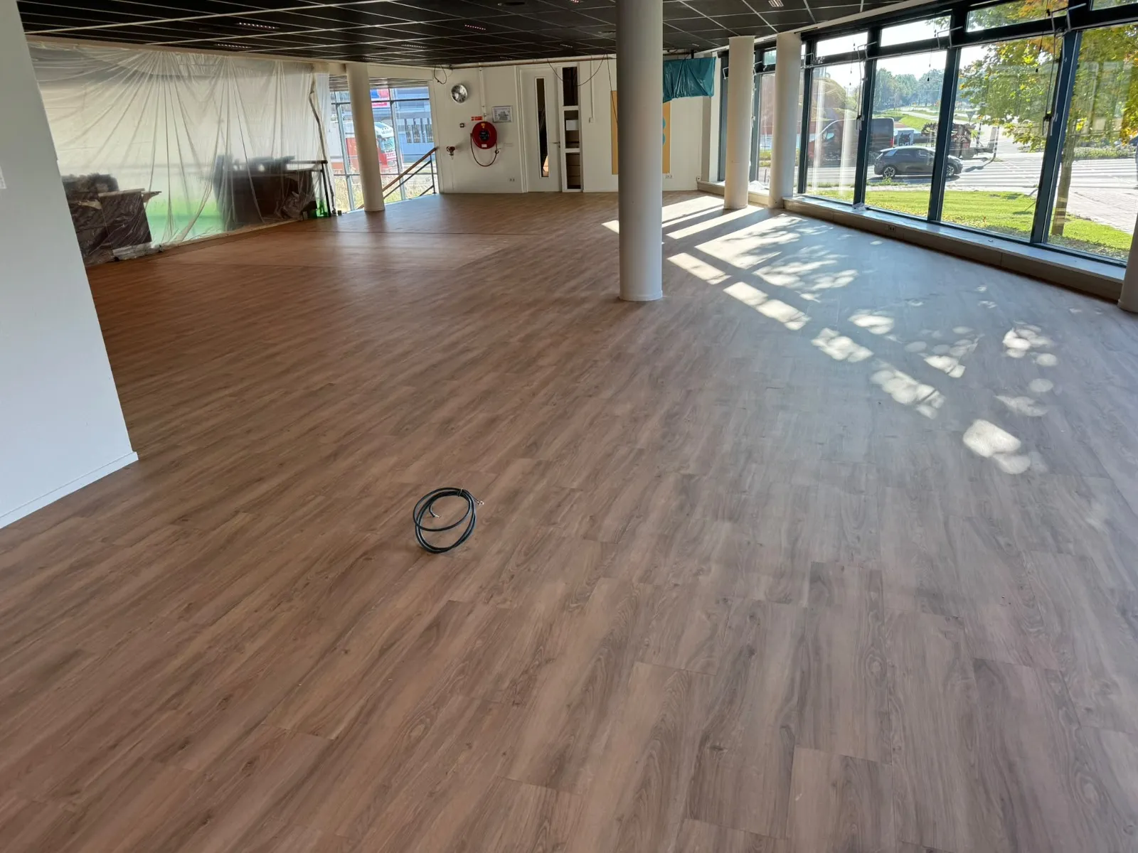 Restaurant van Intergamma in Leusden met Tarkett iD Square English Oak Beige