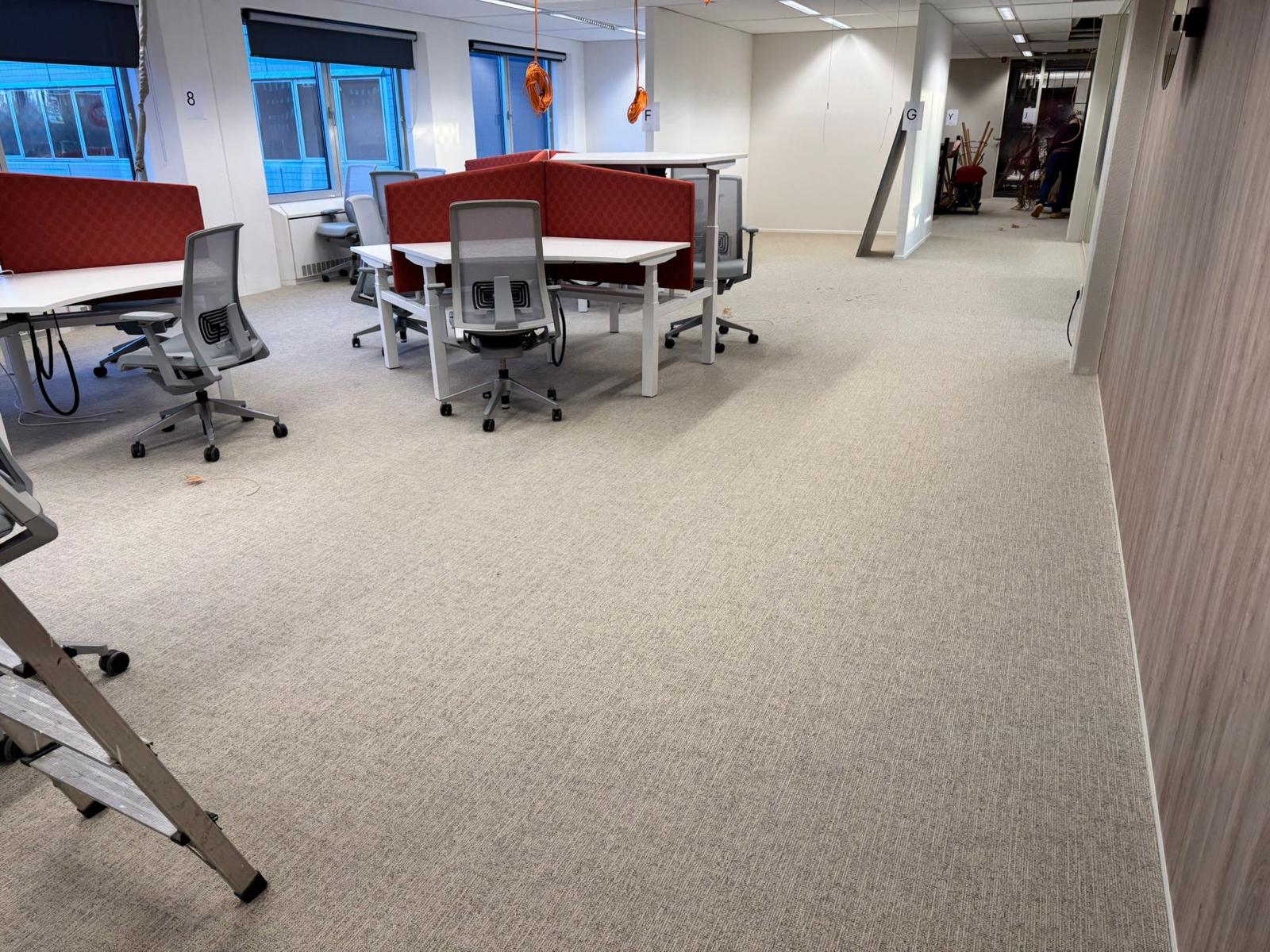 BLOQ Canvas tapijttegels in Hoofddorp