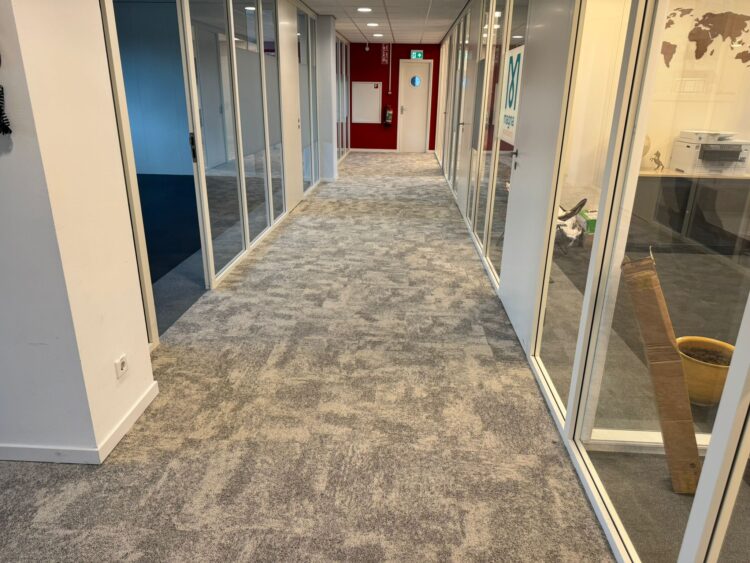 Interface tapijttegels Nieuwegein, Interface Connected Ethos(1)
